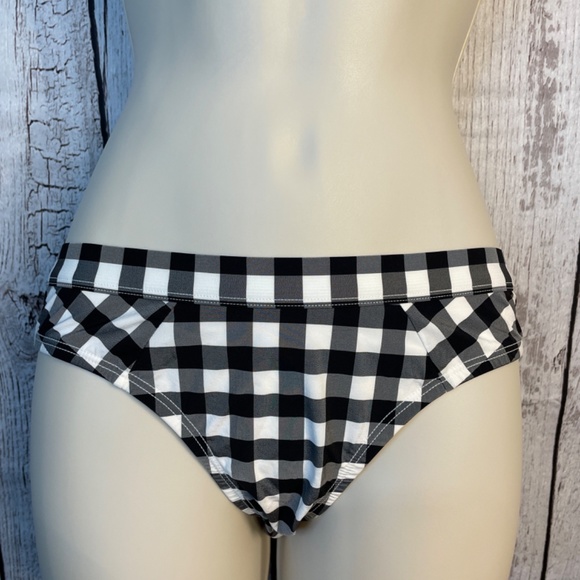 Oakley 2 pc Bikini size medium. - Picture 12 of 13